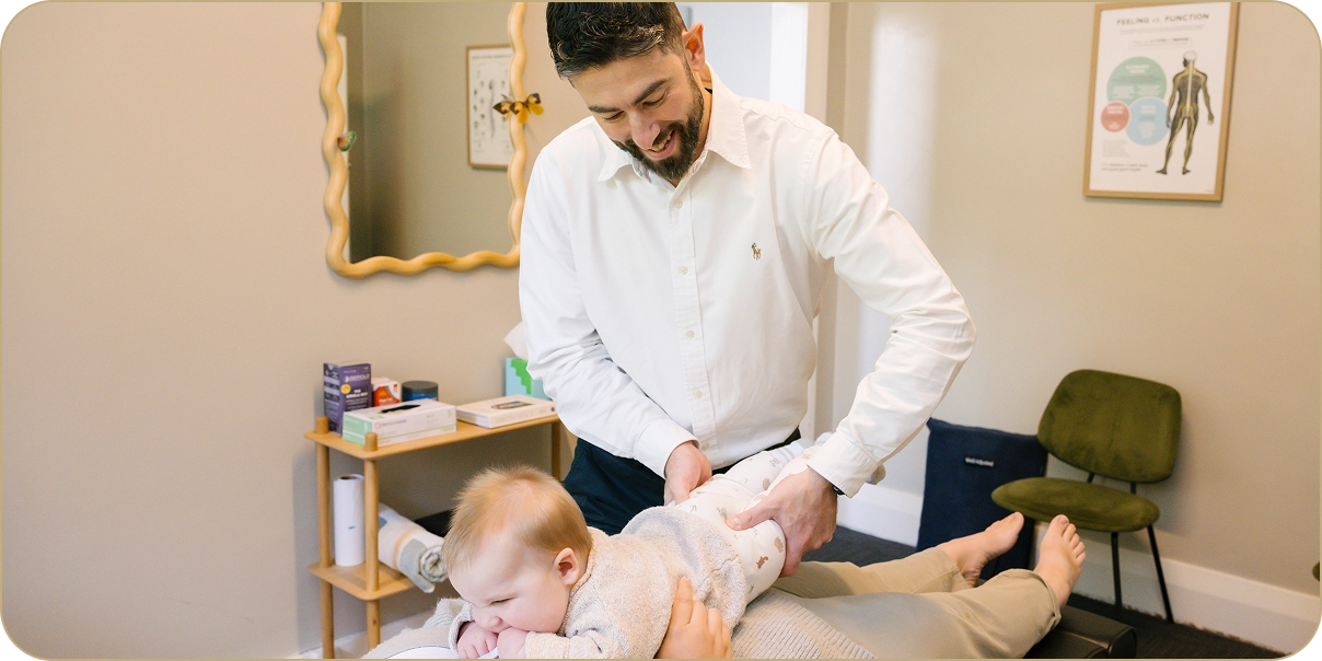 Family chiropractic clinic. Chiropractors helping babies and toddlers